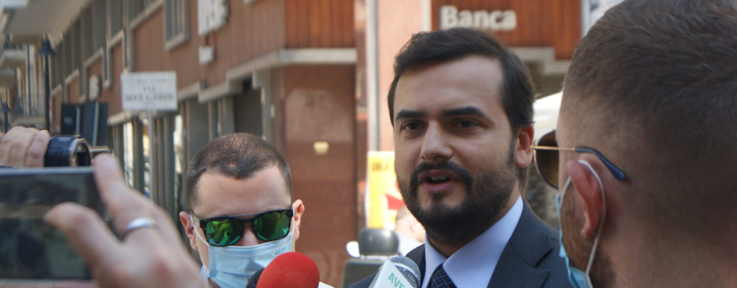 “Un sì al referendum significa risparmiare soldi ed essere un Paese con una democrazia più moderna ed efficace”. Taglio parlamentari, le ragioni di Sibilia