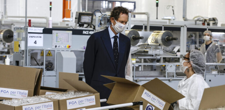 Fca, già prodotte 100 milioni di mascherine tra Mirafiori e Pratola Serra