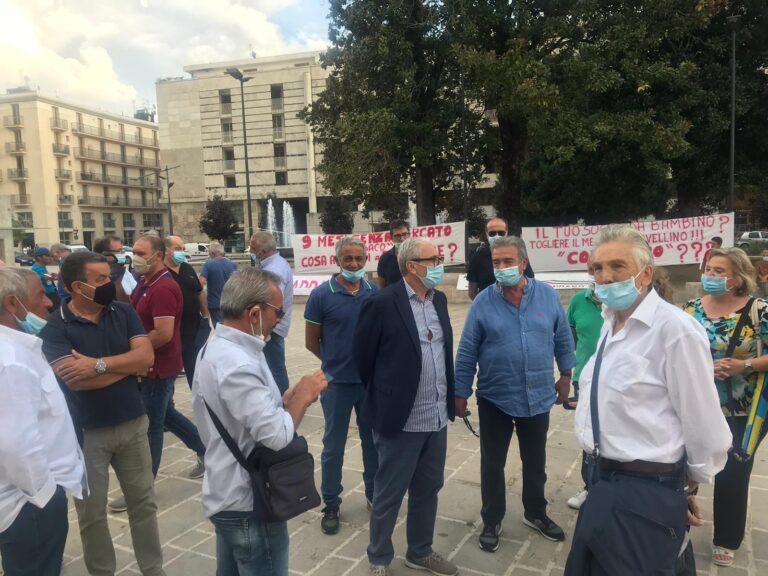 Mercato, Aliberti: vicino ai commercianti. Lo Stato intervenga laddove la politica ha fallito