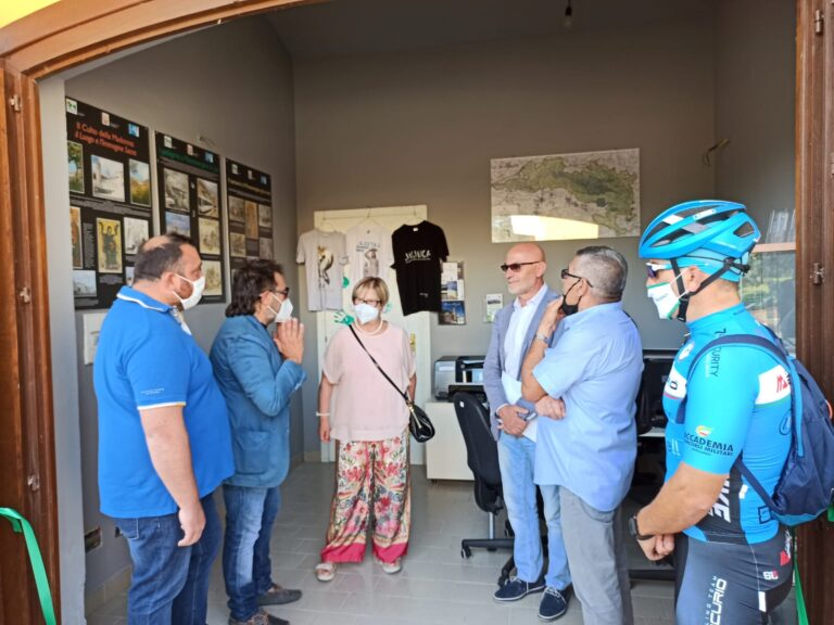 FOTO E VIDEO / Ospedaletto, un nuovo servizio per i visitatori del Parco del Partenio: ecco l’infopoint turistico