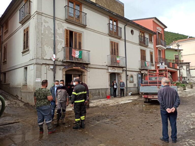 Carlo Sibilia: “Dolore per Monteforte e Sarno. L’attenzione del Governo è alta”