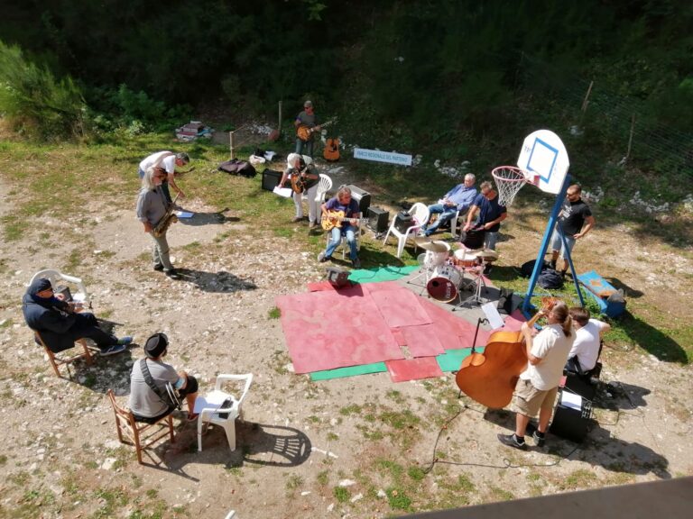 Stage di jazz ad alta quota, il Parco del Partenio porta a Pietrastornina due grandi della musica