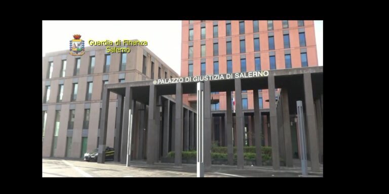 Corruzione e abuso d’ufficio, arrestato sindaco di Eboli
