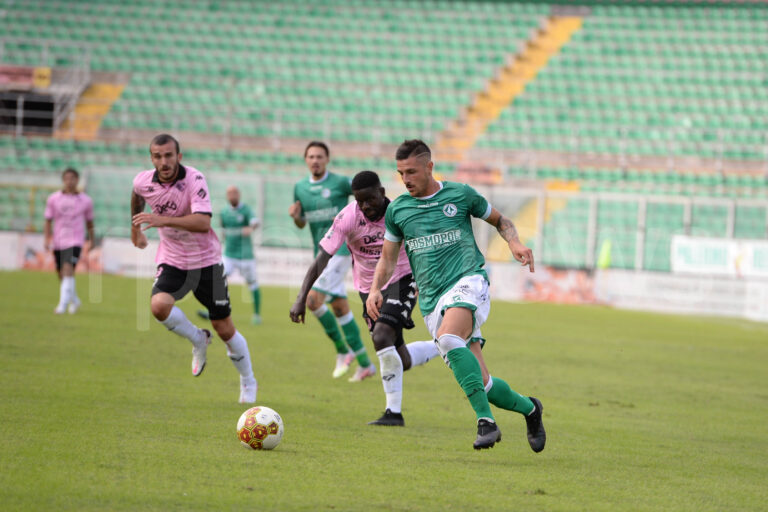 Avellino, una fame da lupi: il calendario in un sol boccone