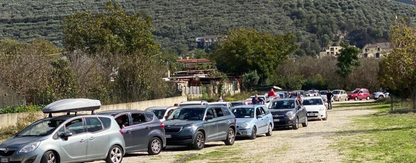 FOTO / Avella, partito lo screening in modalità drive-in. Programmati dall’Asl oltre 250 tamponi