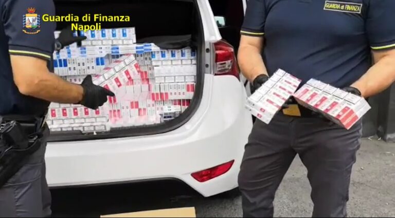 VIDEO/ Contrabbando di sigarette: arrestati due fratelli