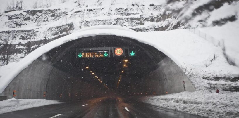 Gomme invernali o catene a bordo: dal 15 novembre scatta l’obbligo, ecco dove in Campania