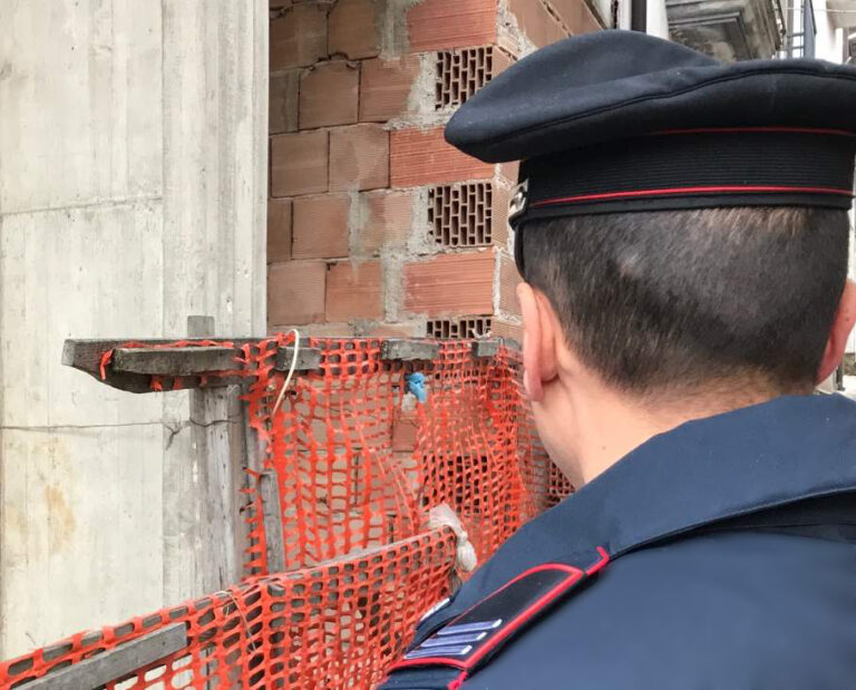 Castelfranci, controlli in cantiere: tre imprenditori denunciati