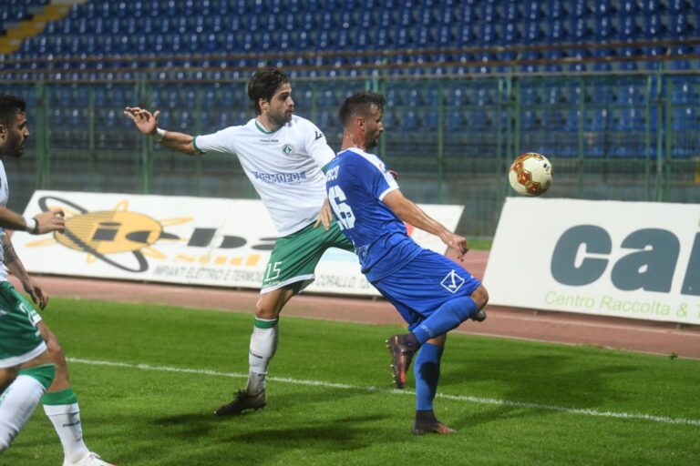 Fa tutto l’Avellino a Pagani: Aloi evita il peggio