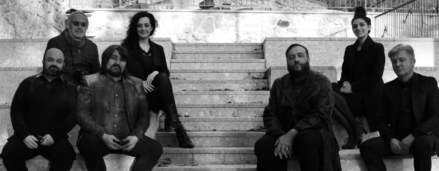 Konìa: il buio e la polvere. Il cortometraggio sul terremoto prodotto dalla compagnia teatrale Clan H