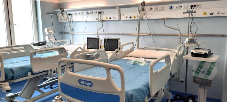 Due 90enni deceduti al Covid Hospital del Moscati. 7 i ricoverati in terapia intensiva