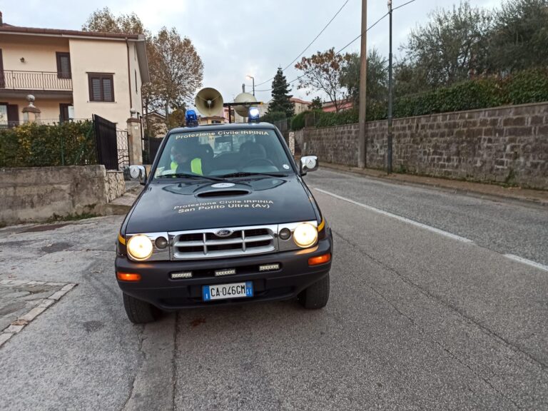 In paese gira il fuoristrada della Protezione civile, i volontari ricordano le regole. San Potito, contro il covid informazione capillare