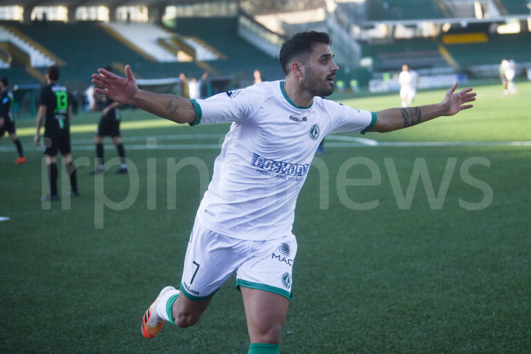 US Avellino, Bernardotto rinnova e va in prestito al Teramo