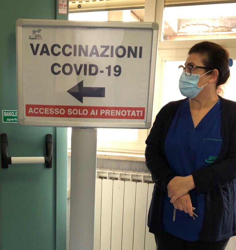 Domani al via la campagna vaccinale per il Covid-19 in quattro ospedali dell’Asl Napoli 2 Nord: 4 donne le prime vaccinate