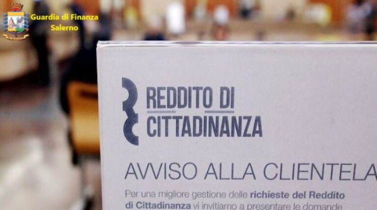 Sono proprietari di ville, auto e moto, ma col Reddito di Cittadinanza: denunciati in 38