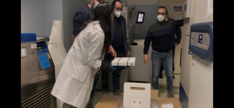 VIDEO / Consegnata la seconda tranche di vaccini anti-Covid: dal 1° gennaio parte la somministrazione ad altri mille operatori dell’Azienda ospedaliera Moscati