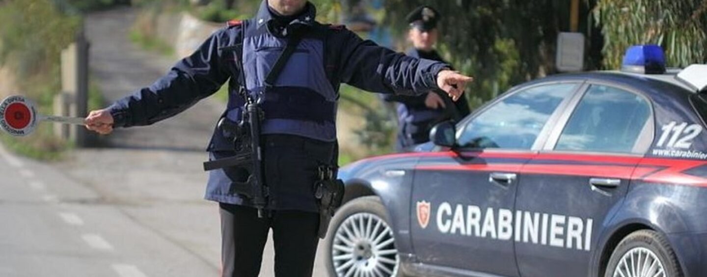 Napoli, controlli dei carabinieri: decine di persone sanzionate per violazioni al coprifuoco