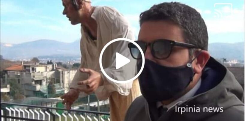 VIDEO/Mercogliano: sfregio al presepe di Papa Francesco, l’ira del Sindaco e dell’Abate