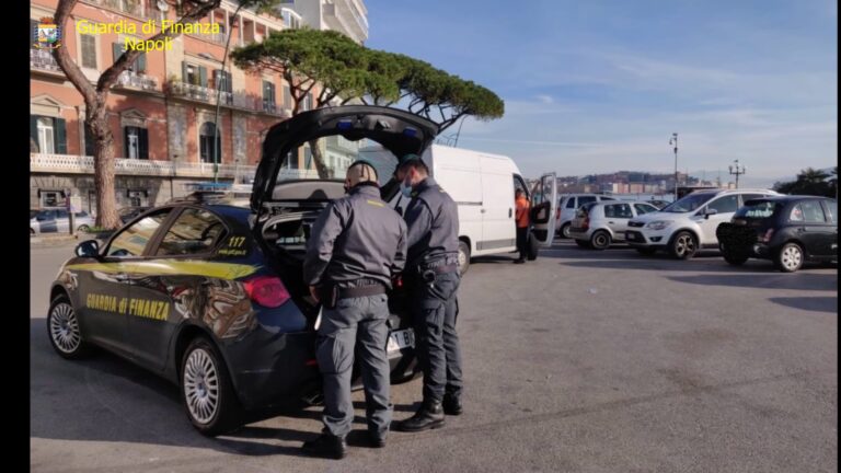 VIDEO/ Guardia di Finanza Napoli, oltre mille controlli nel weekend: il bilancio