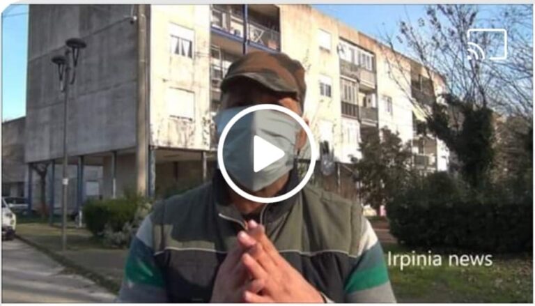 VIDEO/ Prefabbricati rione Valle: “Pavimenti saltati e solai che stanno cedendo, rischiamo di sprofondare” il grido di aiuto dei residenti