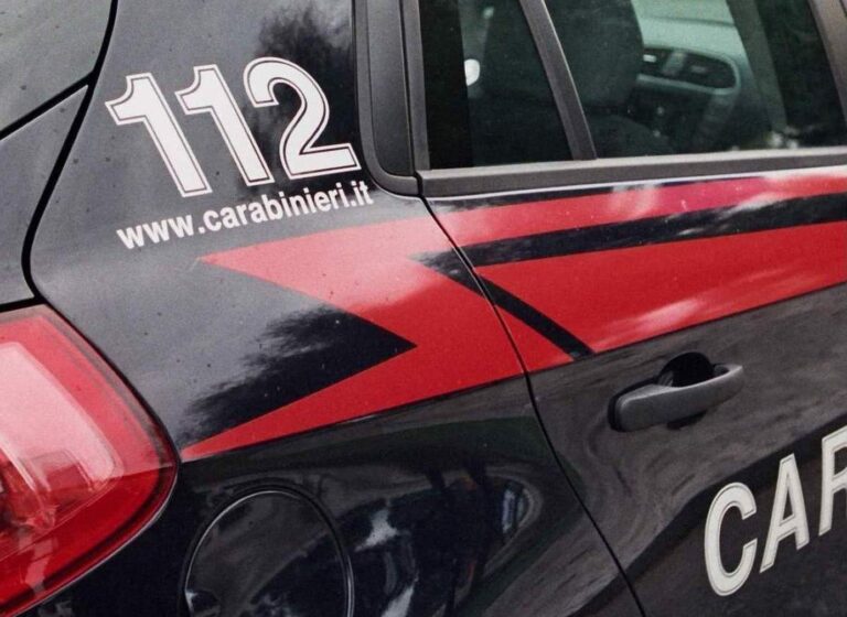 Marzano di Nola, garage trasformato in autocarrozzeria: denunciato un 40enne
