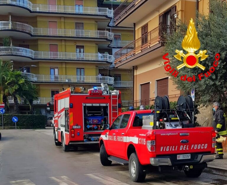 Stufa provoca incendio: sfiorata la tragedia ad Atripalda