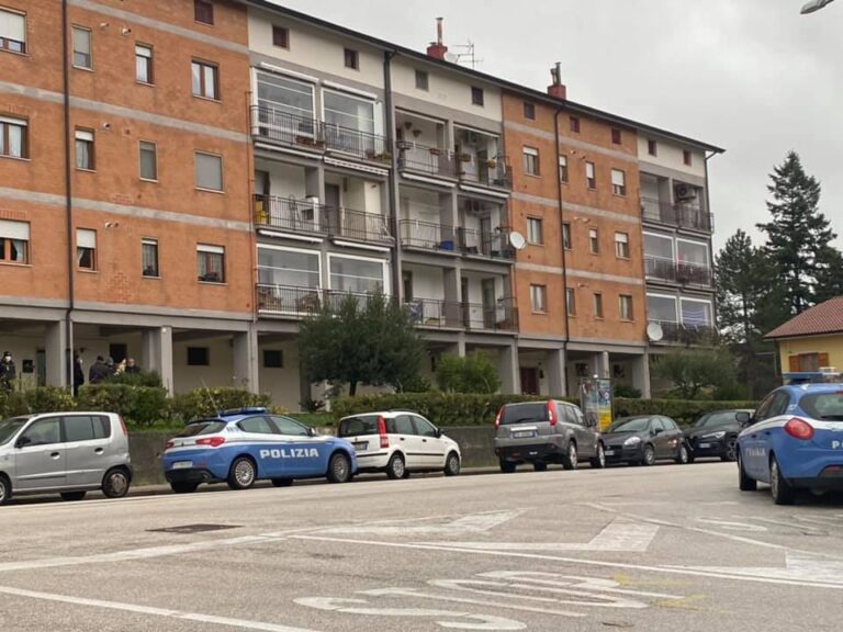 Avellino: s’impicca nella sua abitazione, 50enne trovato morto dai familiari