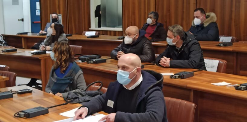 Giornata storica per Avellino, il consiglio comunale in blocco dichiara “guerra” all’inquinamento