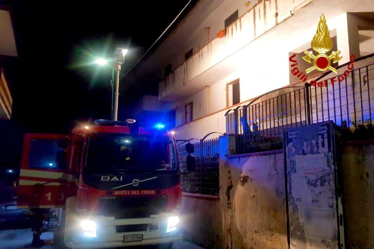 Sperone: incendio in un’abitazione