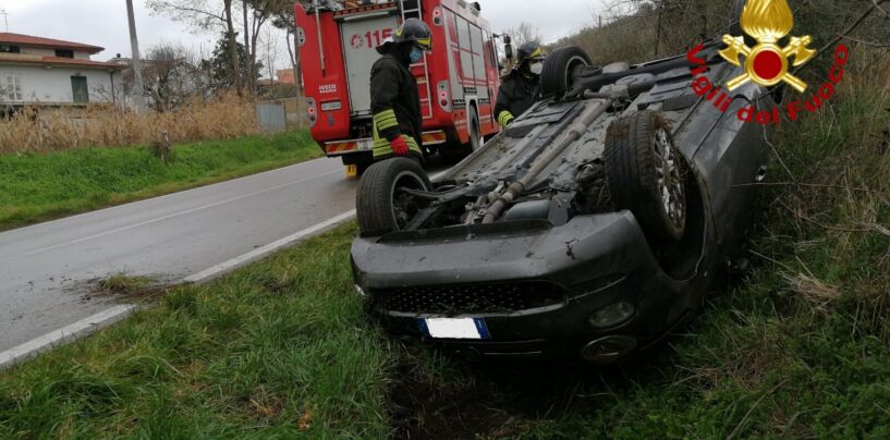 Grottaminarda, auto fuori strada: una donna ferita