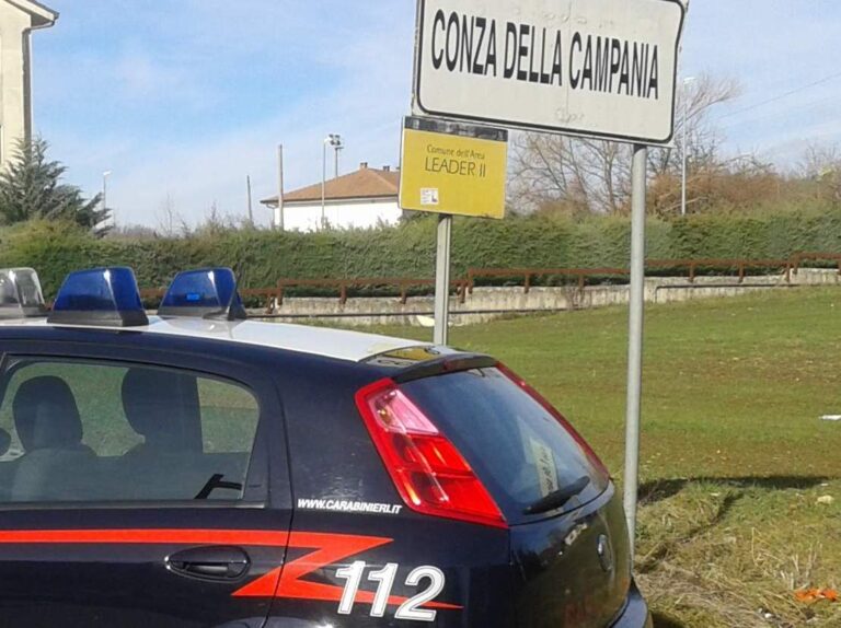 Furto di mobilio, in tre rintracciati e denunciati per ricettazione
