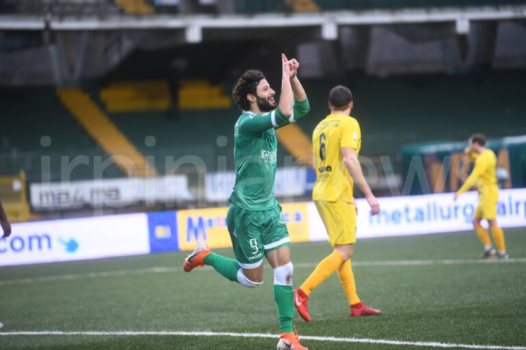 Calcio, Santaniello lascia l’Avellino e approda alla Turris