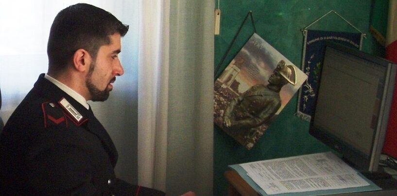 Castelfranci, vuole assicurare la moto ma incappa in una truffa: denunciati falsi broker