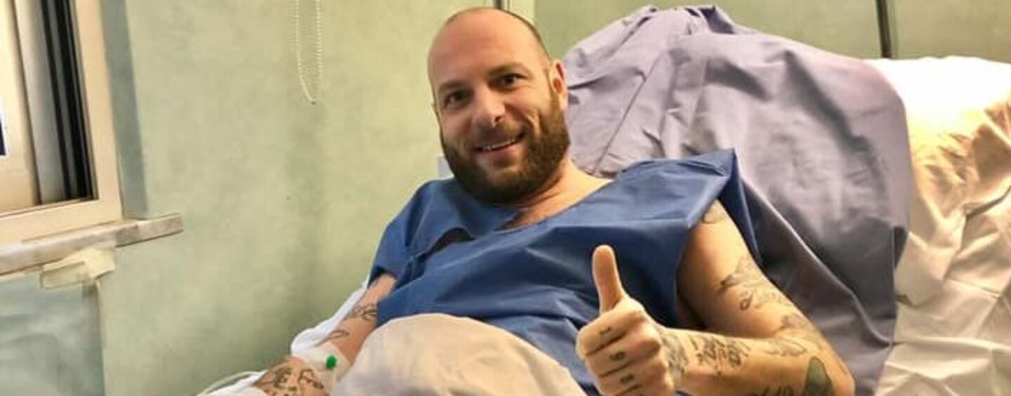 FOTO / Clementino operato ad Avellino. “Tutt appost! Grazie allo staff della Malzoni”