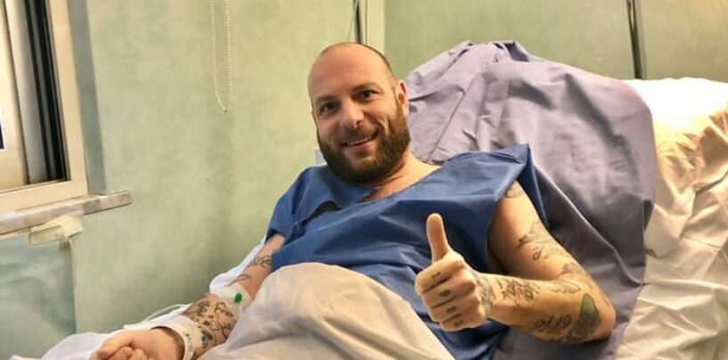 FOTO / Clementino operato ad Avellino. “Tutt appost! Grazie allo staff della Malzoni”