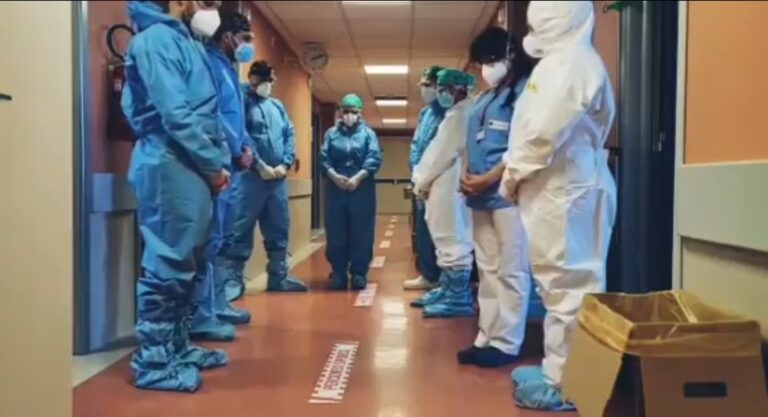VIDEO / Avellino, anche il “Moscati” onora i medici morti per covid