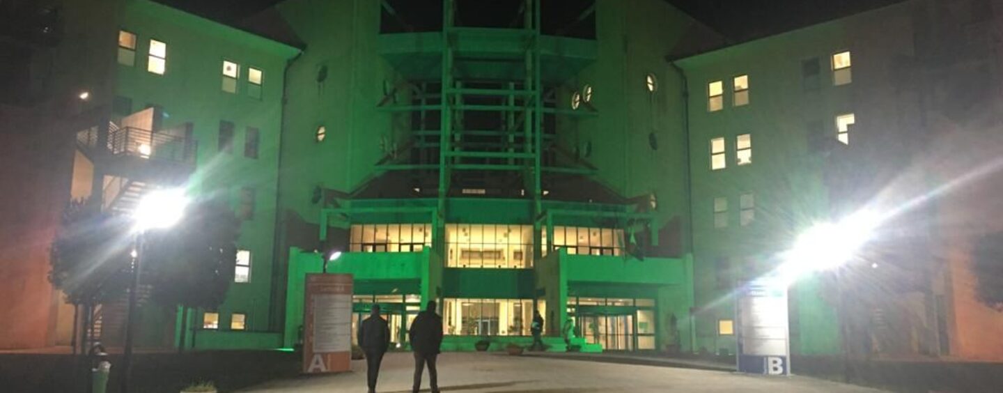 Giornata Mondiale del Malato: messa del Vescovo al Moscati. E il plesso s’illumina di verde