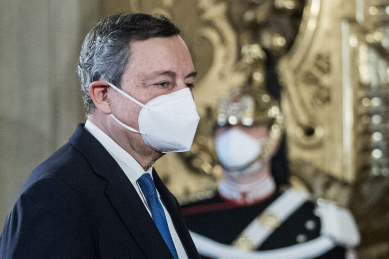 Crisi di governo, Draghi annuncia le dimissioni