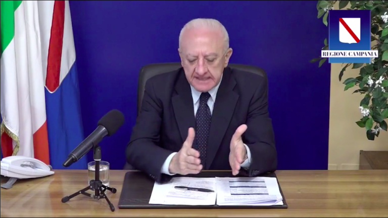 De Luca: “No al mix di vaccini. No alla prima dose di vaccini a vettore virale”