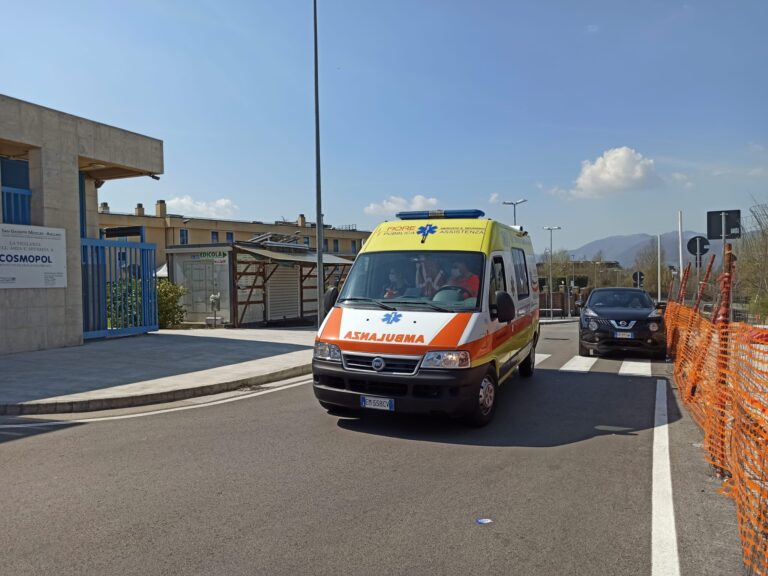 Covid, altri tre morti al “Moscati”