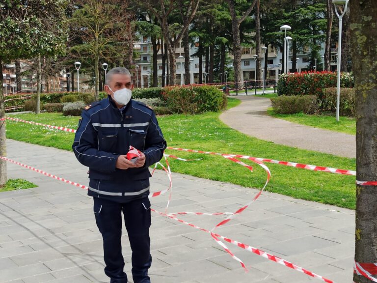 FOTO E VIDEO / Piazze off limits fino al 21 marzo, gli avellinesi approvano: “Chiudere anche il Corso”