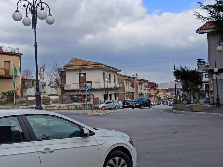 Serino, vandali danneggiano la tendo-struttura di San Biagio