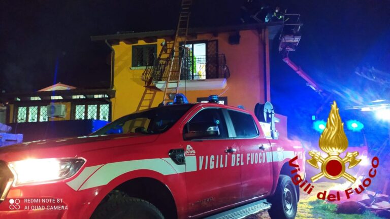 Forino: muore 61enne nel tentativo di spegnere le fiamme sul tetto
