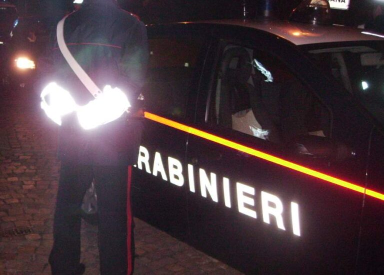 Da Casoria per compiere furti: allontanato dai Carabinieri