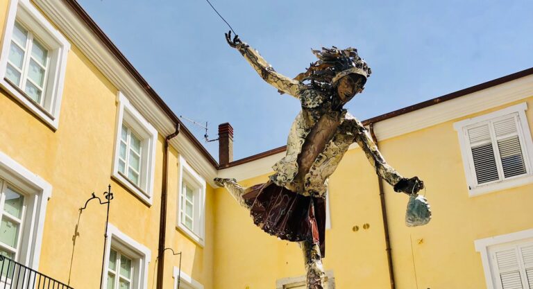 Chiusano San Domenico, un’opera d’arte per ricordare le vittime del Covid