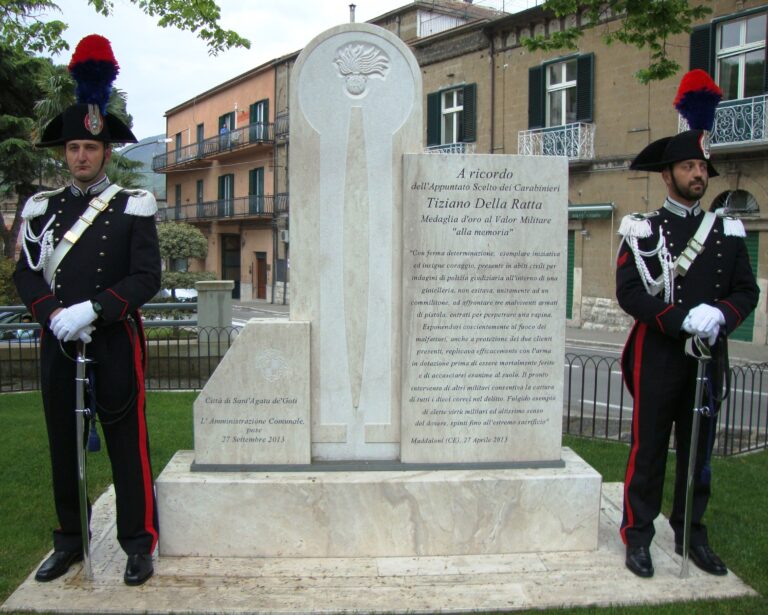 Sant’Agata de’ Goti, i carabinieri celebrano il sacrificio dell’appuntato Della Ratta