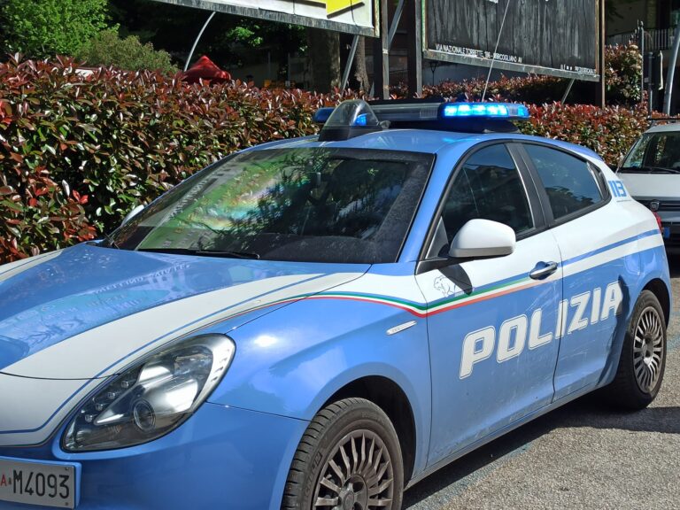 Avellino, sorpreso a rubare in un negozio: 50enne nei guai. Sventato furto d’auto a Cervinara