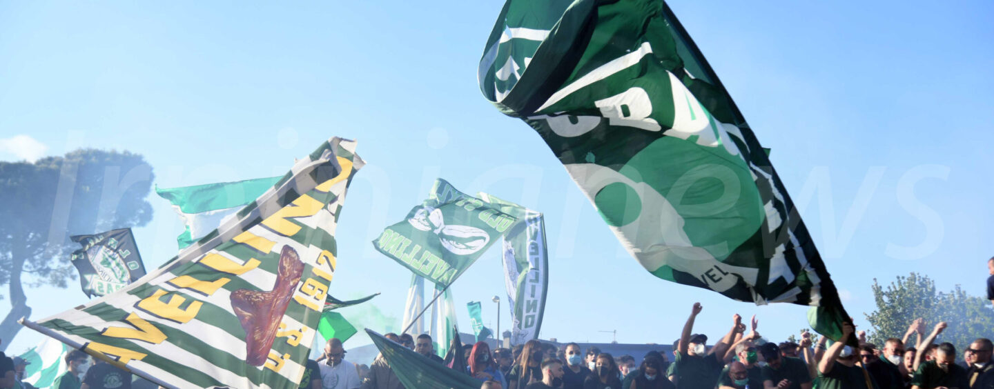 “Uniti, compatti, fieri e terroni”. La Sud chiama a raccolta l’Irpinia per il d-day contro il Padova