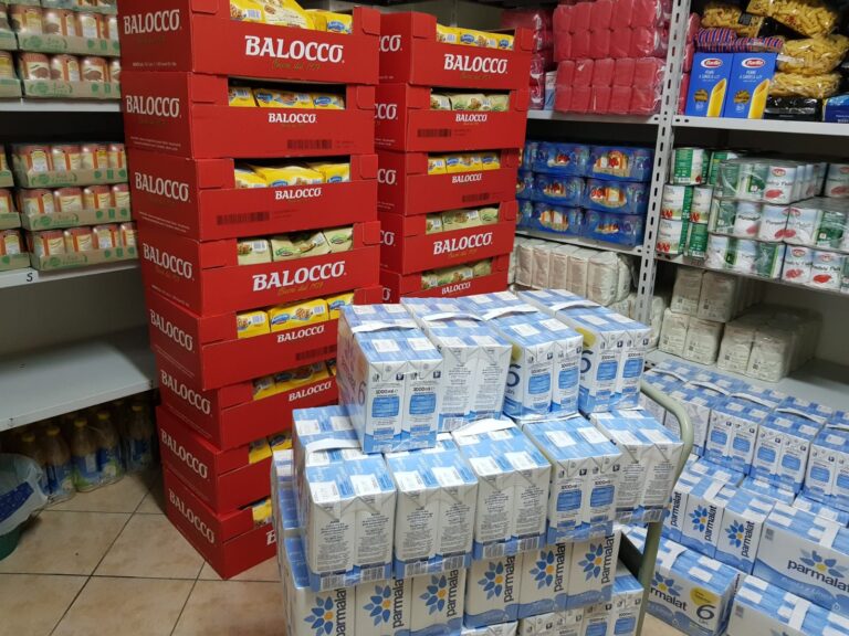 Totalife, generi alimentari e beni di prima necessità per 70 famiglie avellinesi