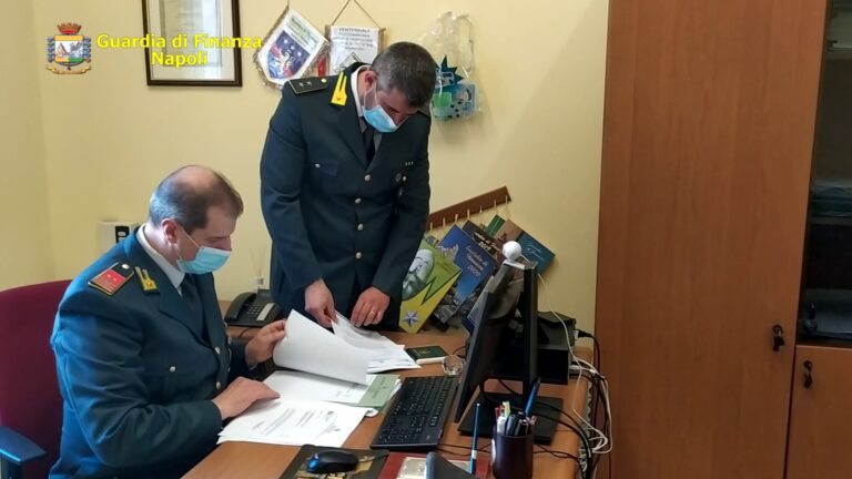 Napoli, frode fiscale con fatture false. Sequestrati beni per 7,4 mln